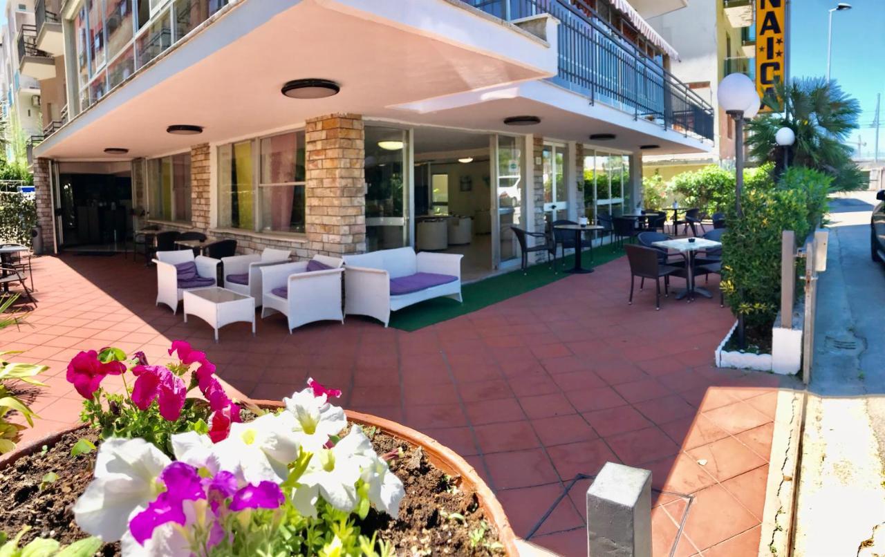 Hotel Naica Ρίμινι Εξωτερικό φωτογραφία