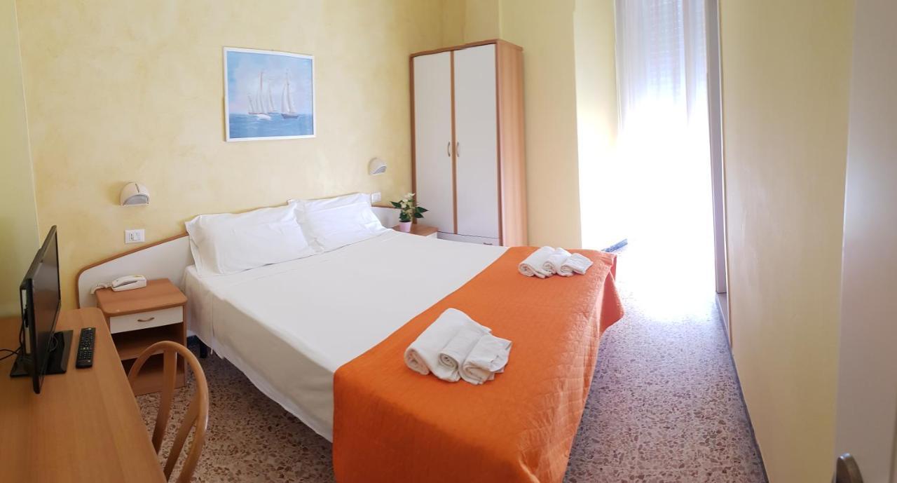 Hotel Naica Ρίμινι Εξωτερικό φωτογραφία