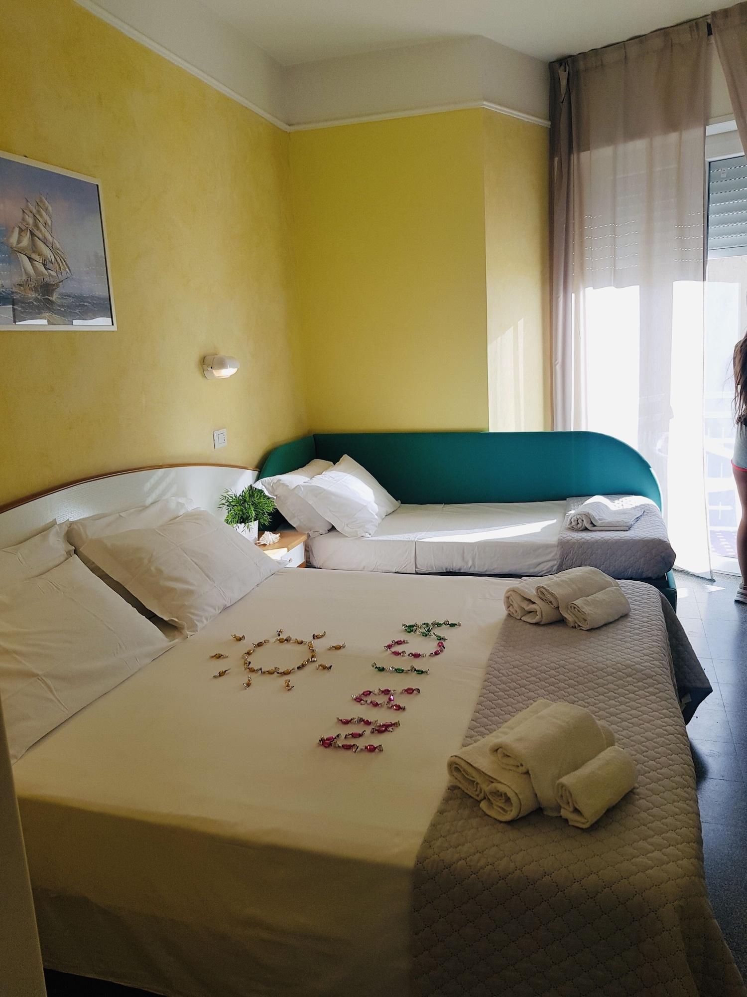Hotel Naica Ρίμινι Εξωτερικό φωτογραφία