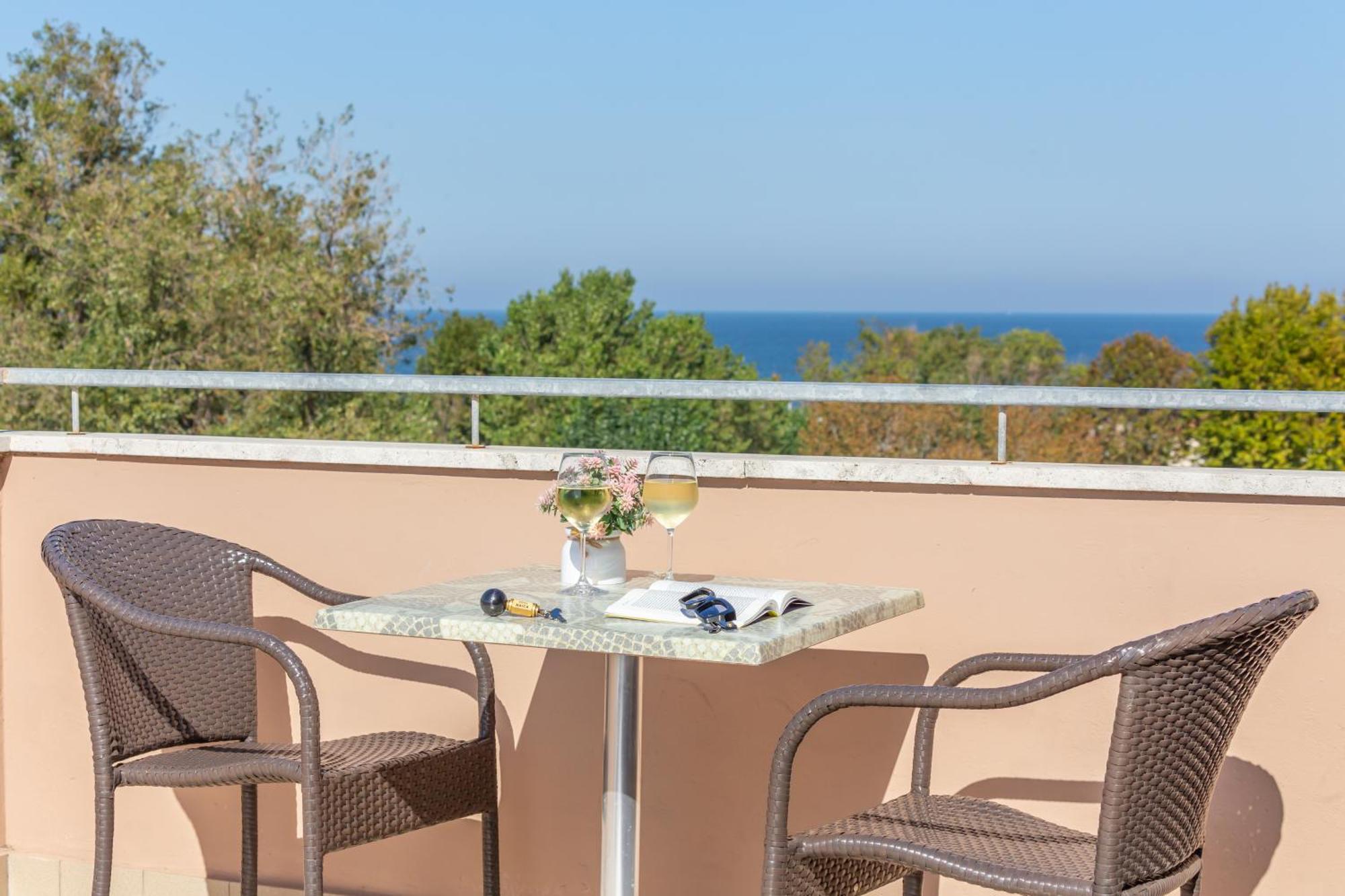 Hotel Naica Ρίμινι Εξωτερικό φωτογραφία