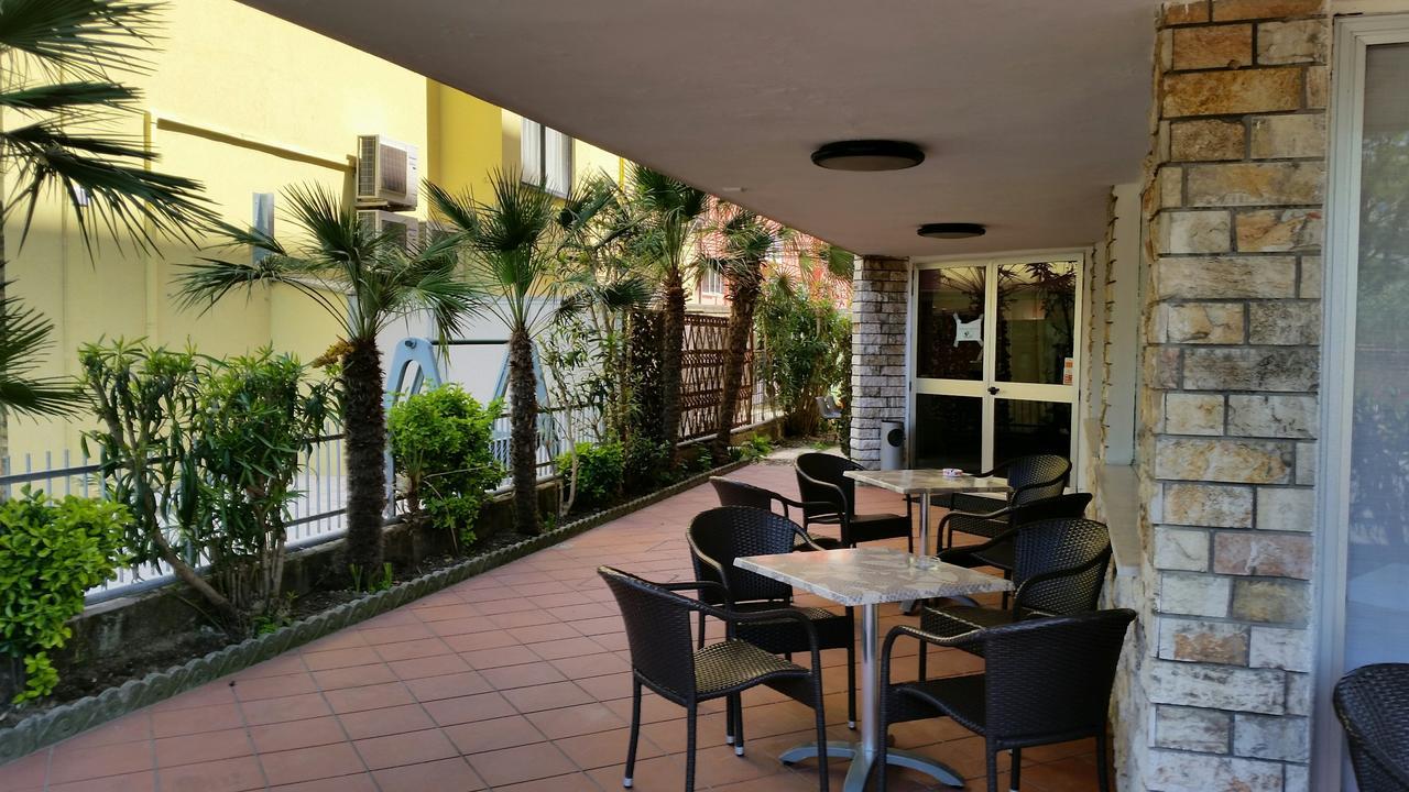 Hotel Naica Ρίμινι Εξωτερικό φωτογραφία