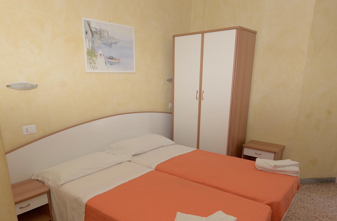 Hotel Naica Ρίμινι Εξωτερικό φωτογραφία
