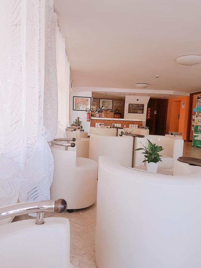 Hotel Naica Ρίμινι Εξωτερικό φωτογραφία