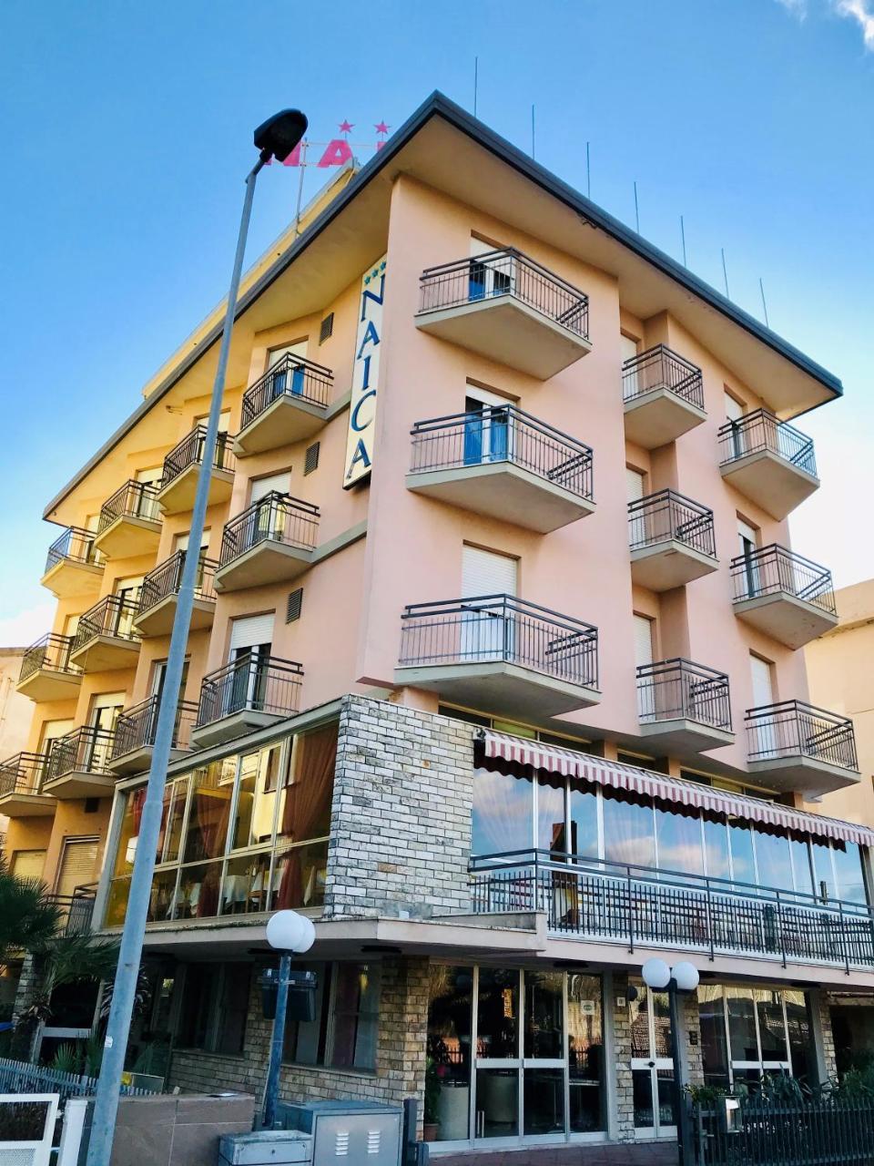 Hotel Naica Ρίμινι Εξωτερικό φωτογραφία